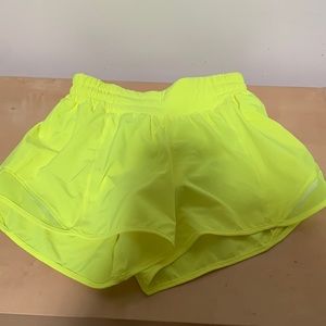 Lululemon shorts size 4
